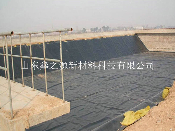 沼氣池黑膜鋪裝前有哪些準備工作進行中？